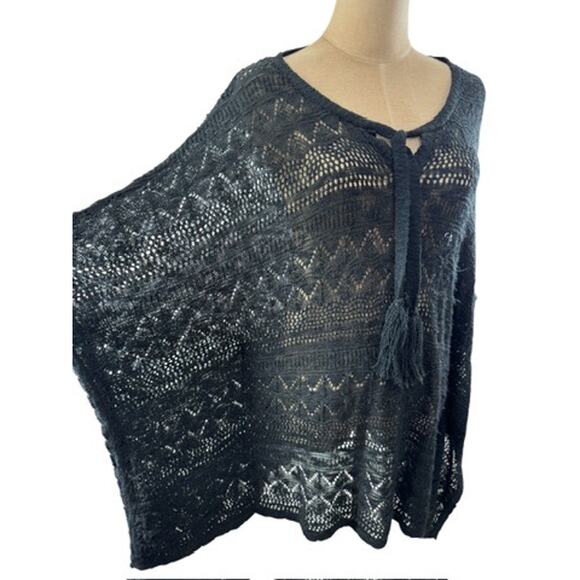 "ONE A" Black Crochet Bathing Suit Cover Up, Size XL, Keyhole front W/Tassel Tie - Picture 2 of 9